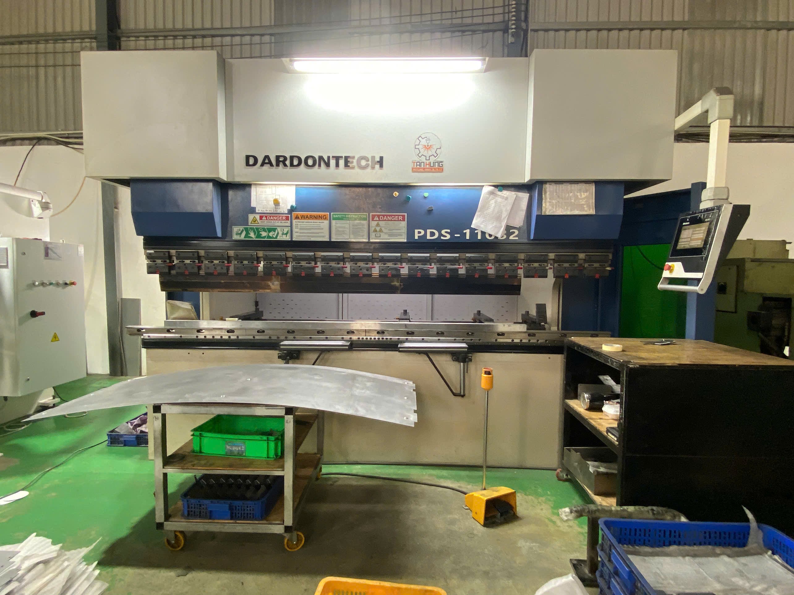 Bending machine 3